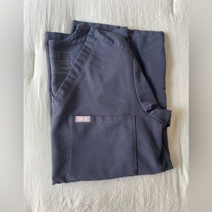 grey FIGS one pocket scrub top - size small